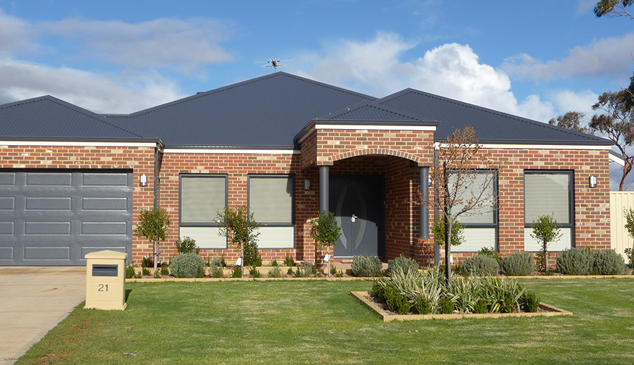 4 Bed plus Activity